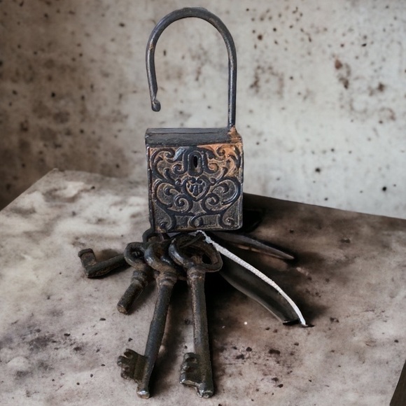 Vintage “Art” Wrought Iron Antique Padlock Lock & 4 Keys 13” Decorative - Picture 1 of 9